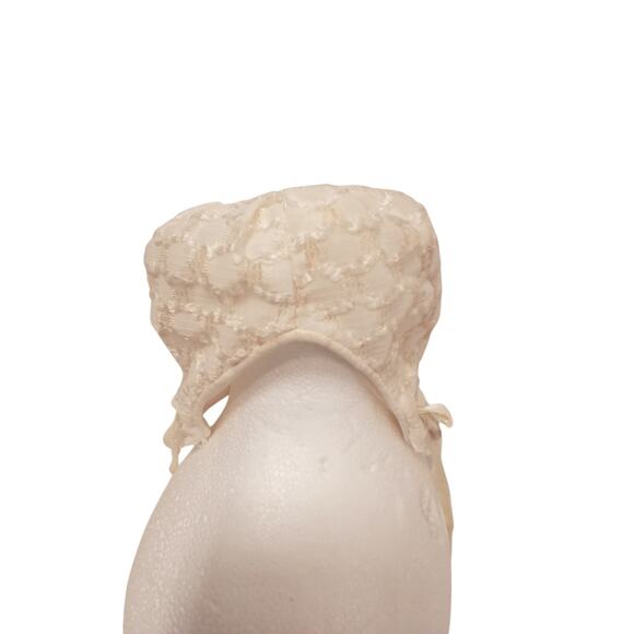 Antique Baby Bonnet Size Small Ivory Ruffled Lace Light Yellow Infant 0-2 Months - Picture 6 of 16